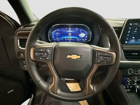 Used 2024 Chevrolet Tahoe High Country AWD/4WD image 12