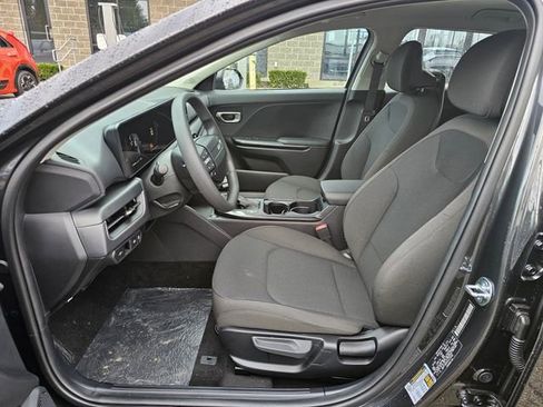 New 2026 Kia K4 LXS image 18