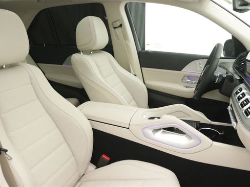 New 2026 Mercedes-Benz GLE 580 4MATIC image 9