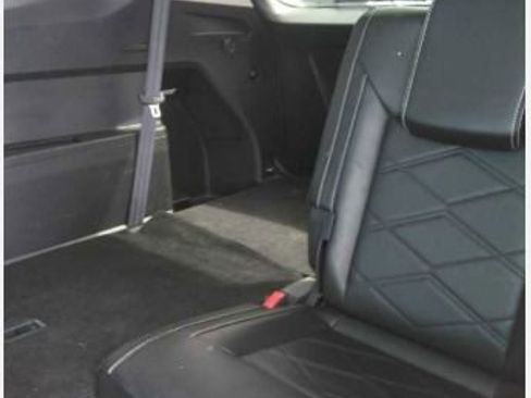 Used 2024 Volkswagen Atlas SE FWD image 9