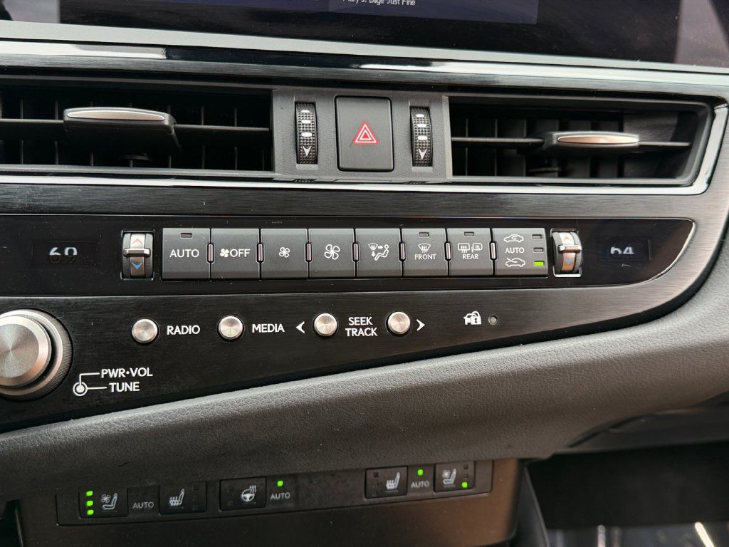 Certified 2024 Lexus ES 350 w/ Premium Package FWD image 22