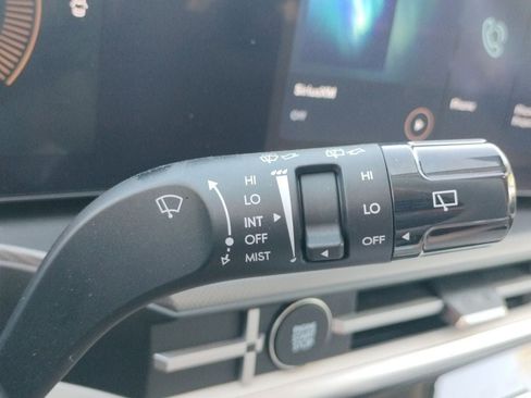 Used 2024 Hyundai Santa Fe SEL AWD/4WD image 18