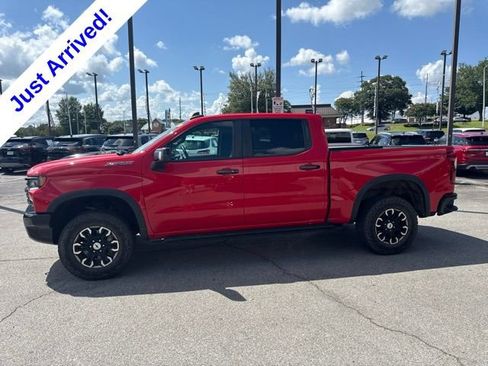 Used 2023 Chevrolet Silverado 1500 ZR2 w/ Technology Package AWD/4WD image 6