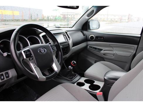Used 2014 Toyota Tacoma 4x4 Double Cab image 9