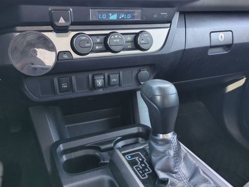 Used 2021 Toyota Tacoma SR5 image 20