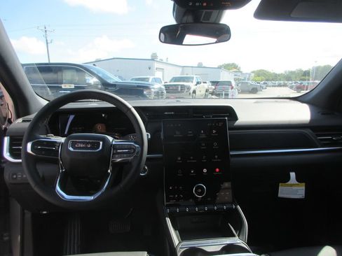 New 2027 GMC Terrain Elevation w/ Elevation Premium Package FWD image 14