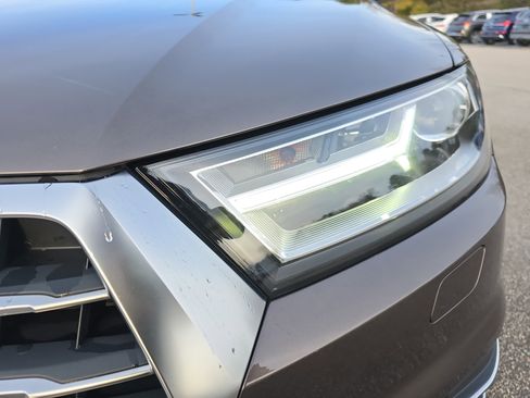 Used 2018 Audi Q7 3.0T Premium Plus w/ Premium Plus Package image 30