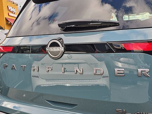 New 2026 Nissan Pathfinder SL AWD/4WD image 21
