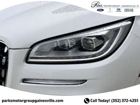 New 2024 Lincoln Corsair Reserve w/ Equipment Group 202A image 6