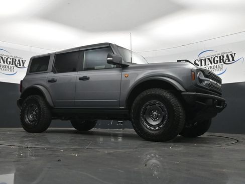 Used 2025 Ford Bronco Badlands AWD/4WD image 17