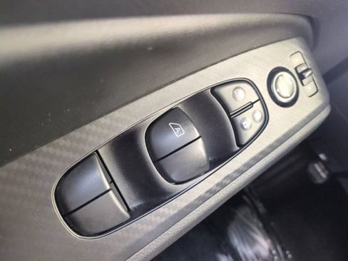 Used 2025 Nissan Altima 2.5 SV FWD image 20