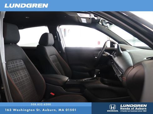 Used 2025 Honda HR-V Sport image 16