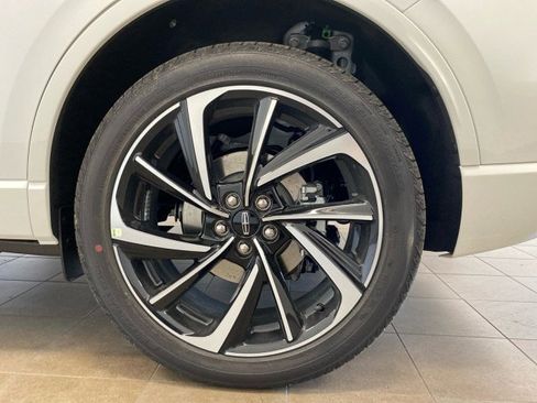 New 2024 Lincoln Corsair Grand Touring w/ Equipment Group 301A image 25