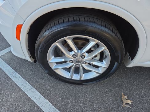 Certified 2023 Dodge Durango GT image 9