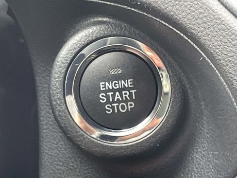 Used 2021 Subaru Crosstrek 2.5i Sport w/ Moonroof Package image 29