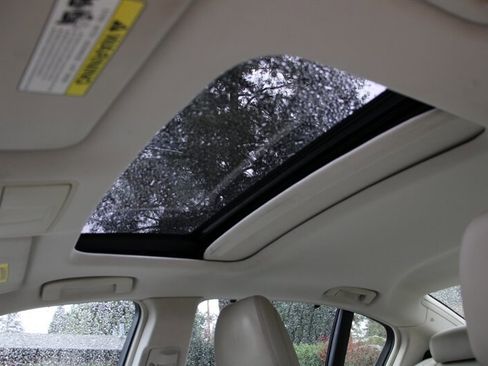 Used 2014 Acura RLX w/ Advance Package image 10