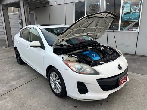 Used 2012 MAZDA MAZDA3 i Touring FWD image 19