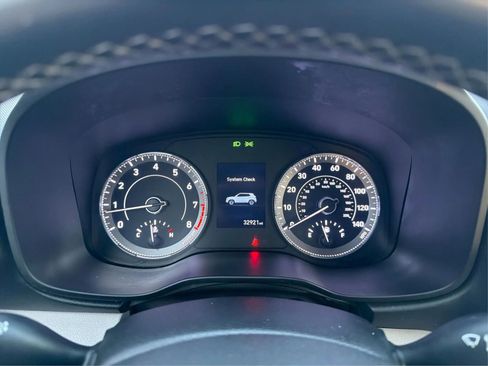 Used 2022 Hyundai Venue SEL image 20