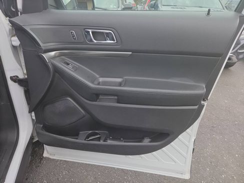Used 2014 Ford Explorer 4WD Police Interceptor w/ Ready For The Road Package image 25