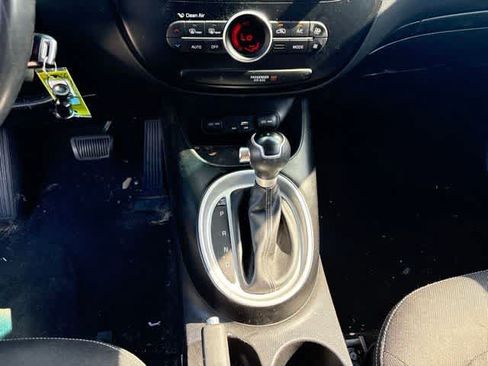 Used 2017 Kia Soul + FWD image 20