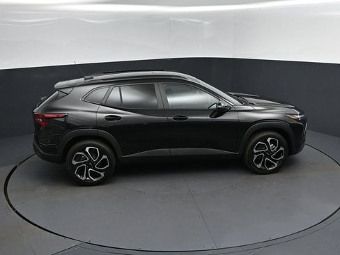 New 2026 Chevrolet Trax RS w/ Sunroof Package FWD image 31