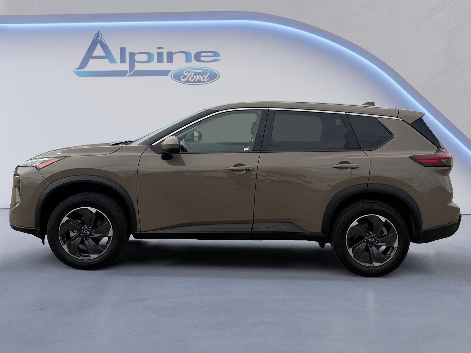Used 2025 Nissan Rogue SV AWD/4WD image 2
