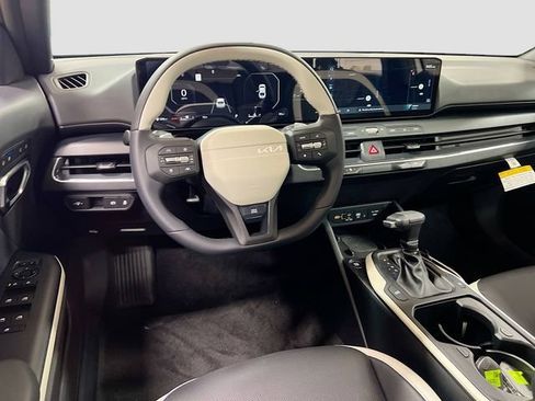 New 2025 Kia K4 GT-Line w/ GT-Line Premium Package image 24