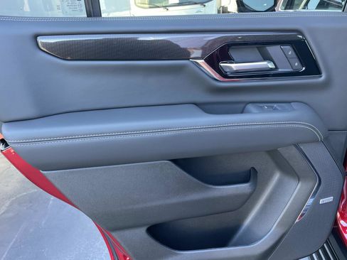 New 2026 GMC Yukon Elevation image 23