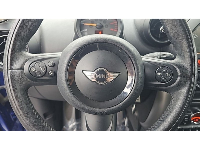 Used 2015 MINI Cooper Countryman FWD image 16