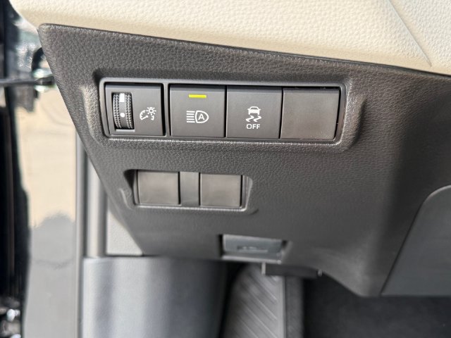 New 2026 Toyota Corolla Cross LE w/ Moonroof Package FWD image 15