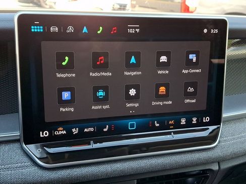Certified 2025 Volkswagen Tiguan S AWD/4WD image 16