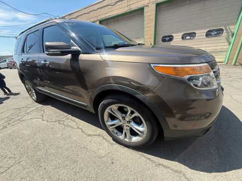 Used 2015 Ford Explorer Limited w/ Equipment Group 302A AWD/4WD image 10