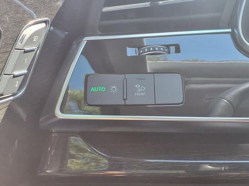 Used 2024 Audi Q7 2.0T Premium Plus image 16