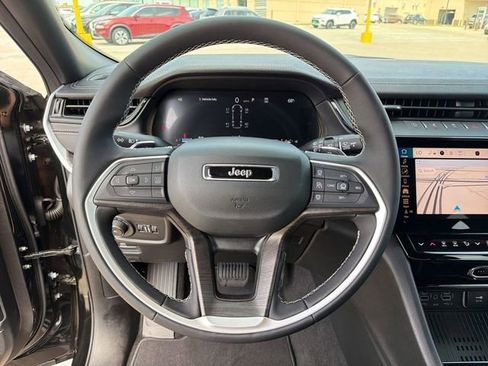 New 2026 Jeep Grand Cherokee L Limited image 18