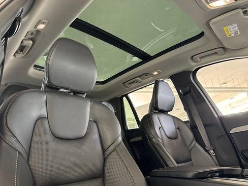 Certified 2024 Volvo XC90 T8 Ultimate w/ Protection Package Premier AWD/4WD image 17