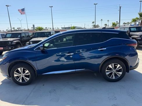 Used 2022 Nissan Murano S image 4