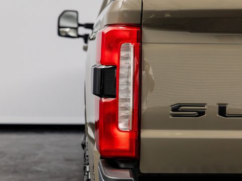 Used 2026 Ford F250 Lariat w/ Tremor Off-Road Package AWD/4WD image 19