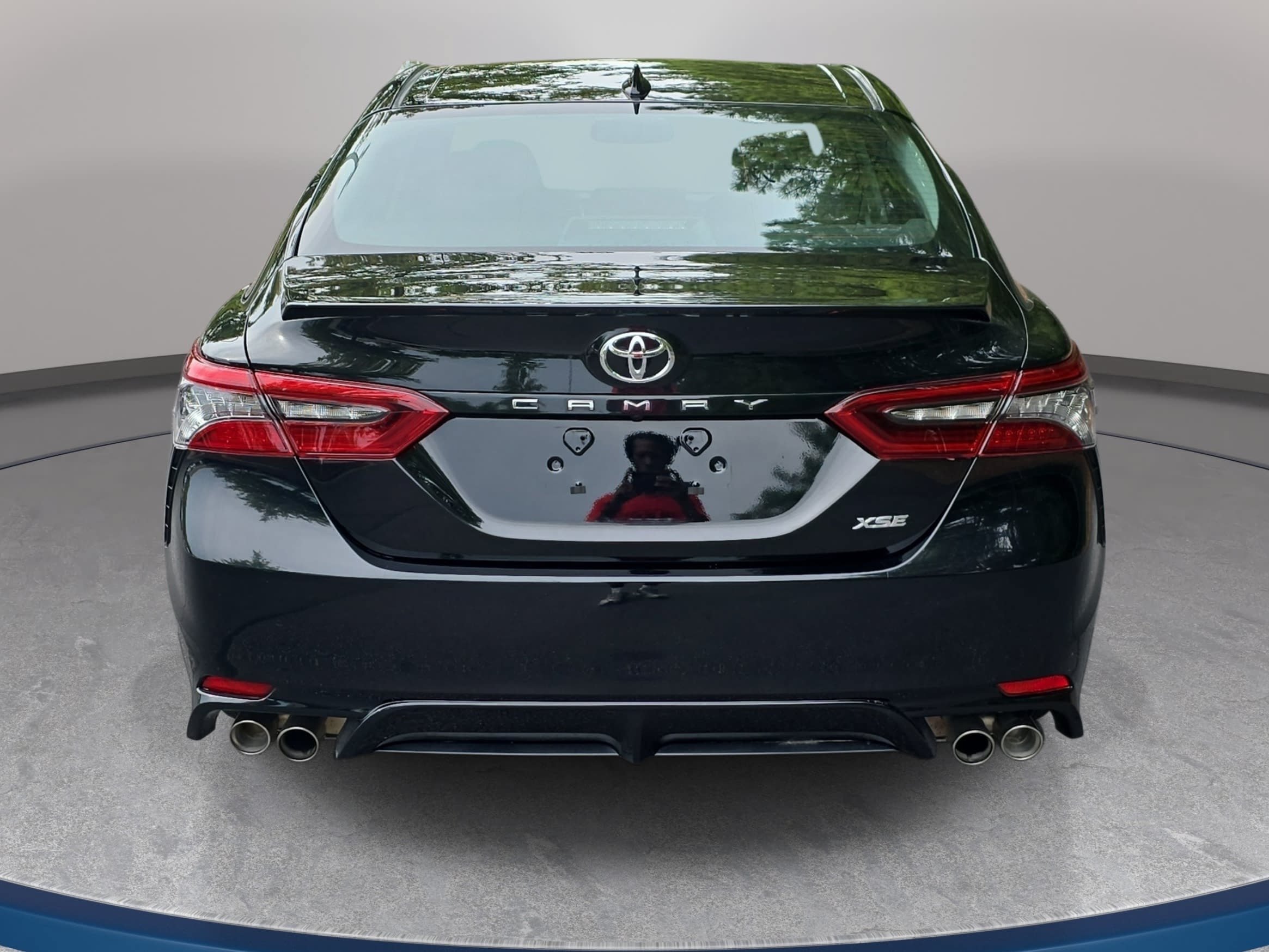 Used 2024 Toyota Camry XSE FWD image 6