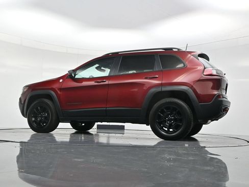 Used 2020 Jeep Cherokee Trailhawk w/ Comfort/Convenience Group AWD/4WD image 52