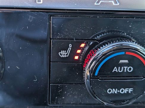 New 2026 Nissan Pathfinder SL image 14