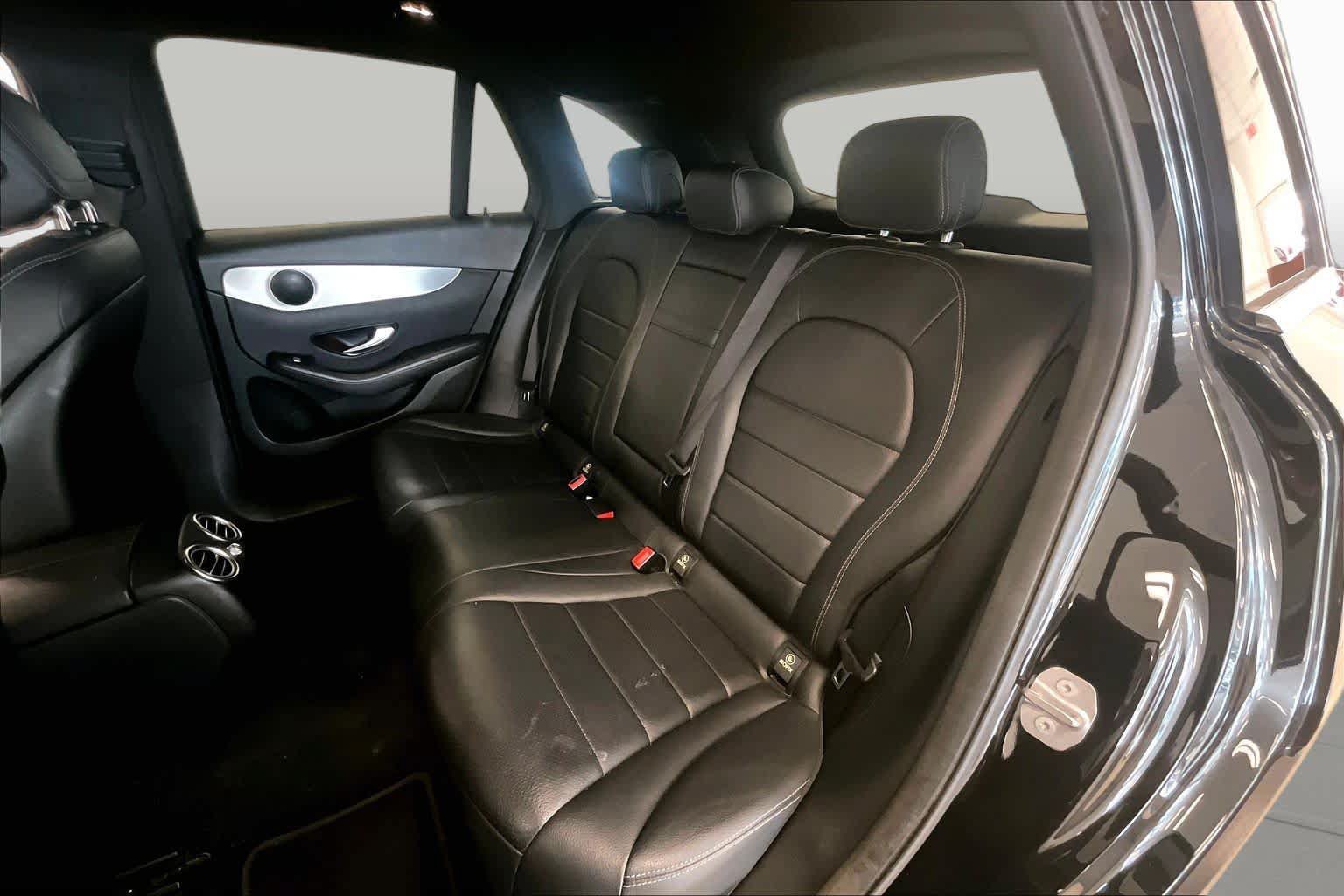 Used 2020 Mercedes-Benz GLC 300 image 18