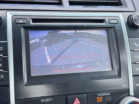 Used 2014 Toyota Camry SE w/ Moonroof Package image 11