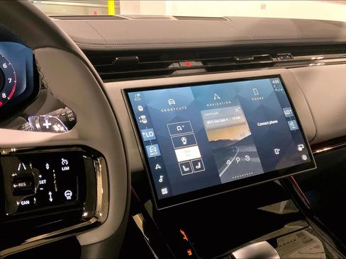 Used 2025 Land Rover Range Rover Sport SV Edition Two image 6