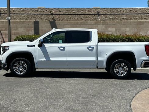 Certified 2025 GMC Sierra 1500 SLT RWD image 7
