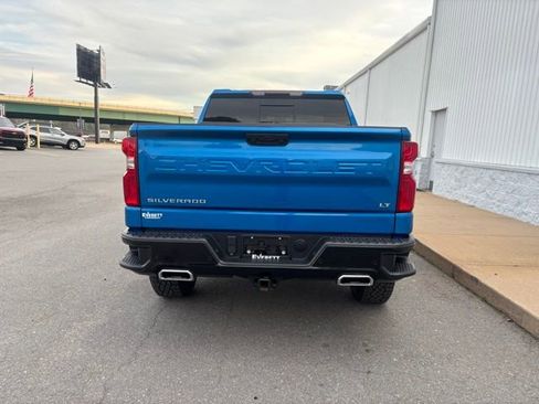 Used 2024 Chevrolet Silverado 1500 LT Trail Boss w/ Convenience Package II image 12