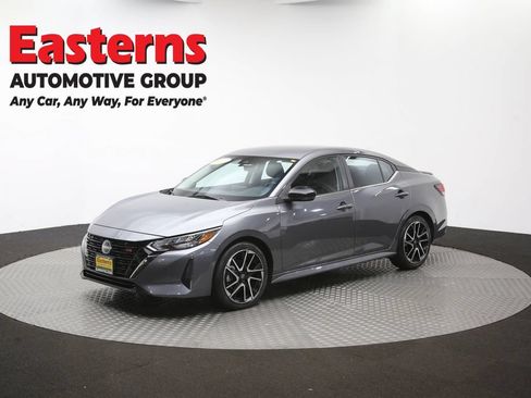 Used 2025 Nissan Sentra SR FWD image 55