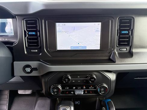 Used 2023 Ford Bronco Black Diamond AWD/4WD image 28