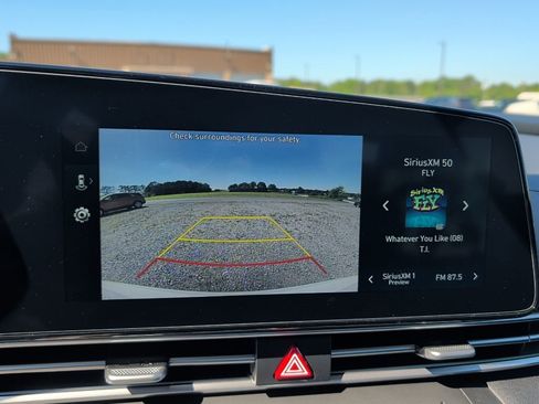 Used 2026 Hyundai Elantra Limited FWD image 20