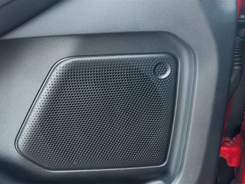 Used 2020 Ford Escape SE image 23