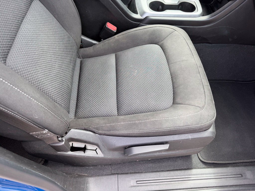 Used 2022 Chevrolet Colorado LT w/ Safety Package AWD/4WD image 15